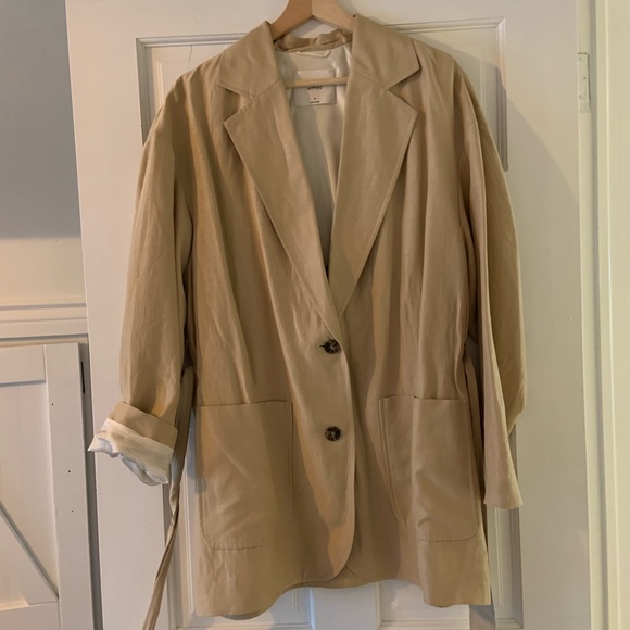 Aritzia Wilfred Novella linen jacket in olive beige colour, size medium. - Picture 4 of 7
